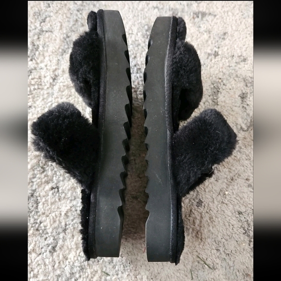 Koolaburra by Ugg Womens Black Fuzz Yeah Slippers 7 - Picture 7 of 10